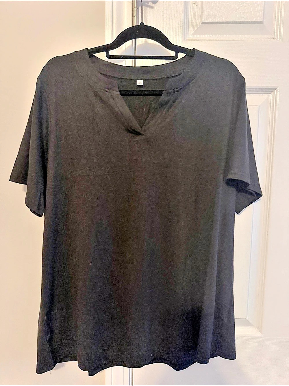 Black V-Neck Tunic Size 2XL Like New